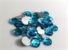 Ca. 36 stk. Blå akryl Diamant ca 1,8 cm. Flad bagside. Velegnet i dekorationer, Bordpynt m.m.